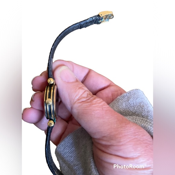 Vintage 1980s Gucci watch - Picture 4 of 5